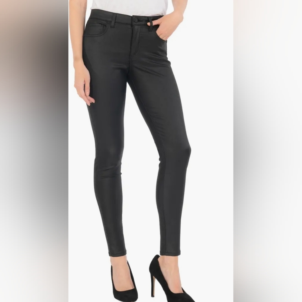 Women's Black Skinny Pants